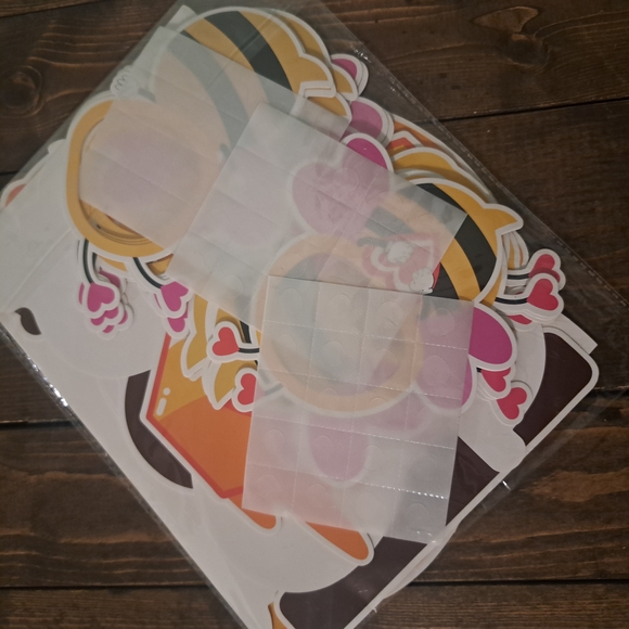 Other - 🌟3 For $12 🌟 Valentine's classroom bulletin board/door decorations.